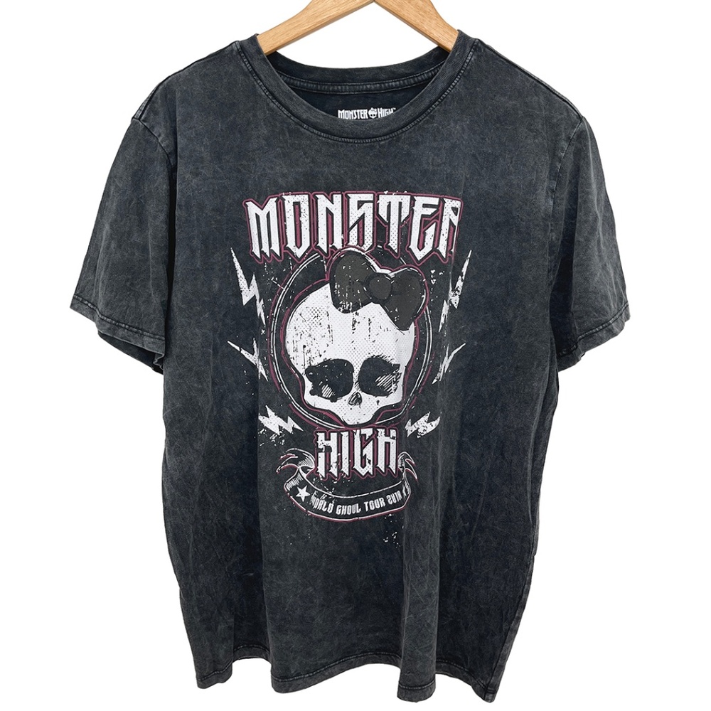 NWOT Monster High World Ghoul Tour 2010 Women’s XL